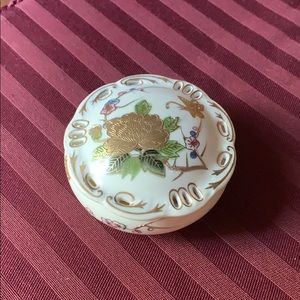 Hold for @Bananalisse